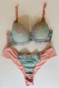 Conjunto Rosa e Verde Calcinha de Tule